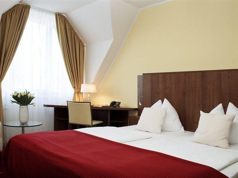 พาร์ค โฮเต็ล มัวบิท Hotel เบอร์ลิน ภายนอก รูปภาพ